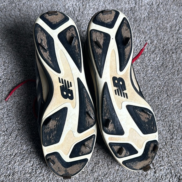 New Balance baseball cleats - Picture 2 of 9